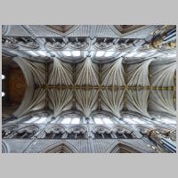 Westminster Abbey, Choir vault, photo by Aidan McRae Thomson on flickr.jpg